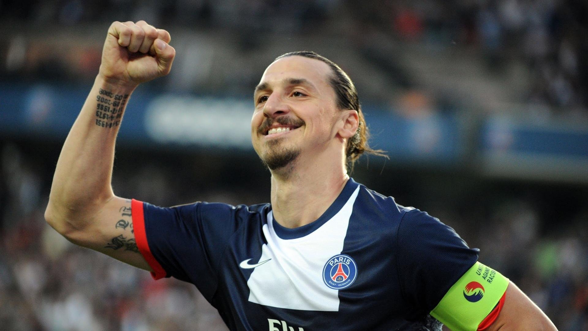 克瓦拉茨赫利亚的魔法时刻，那不勒斯决胜局带走利物浦的战术解析