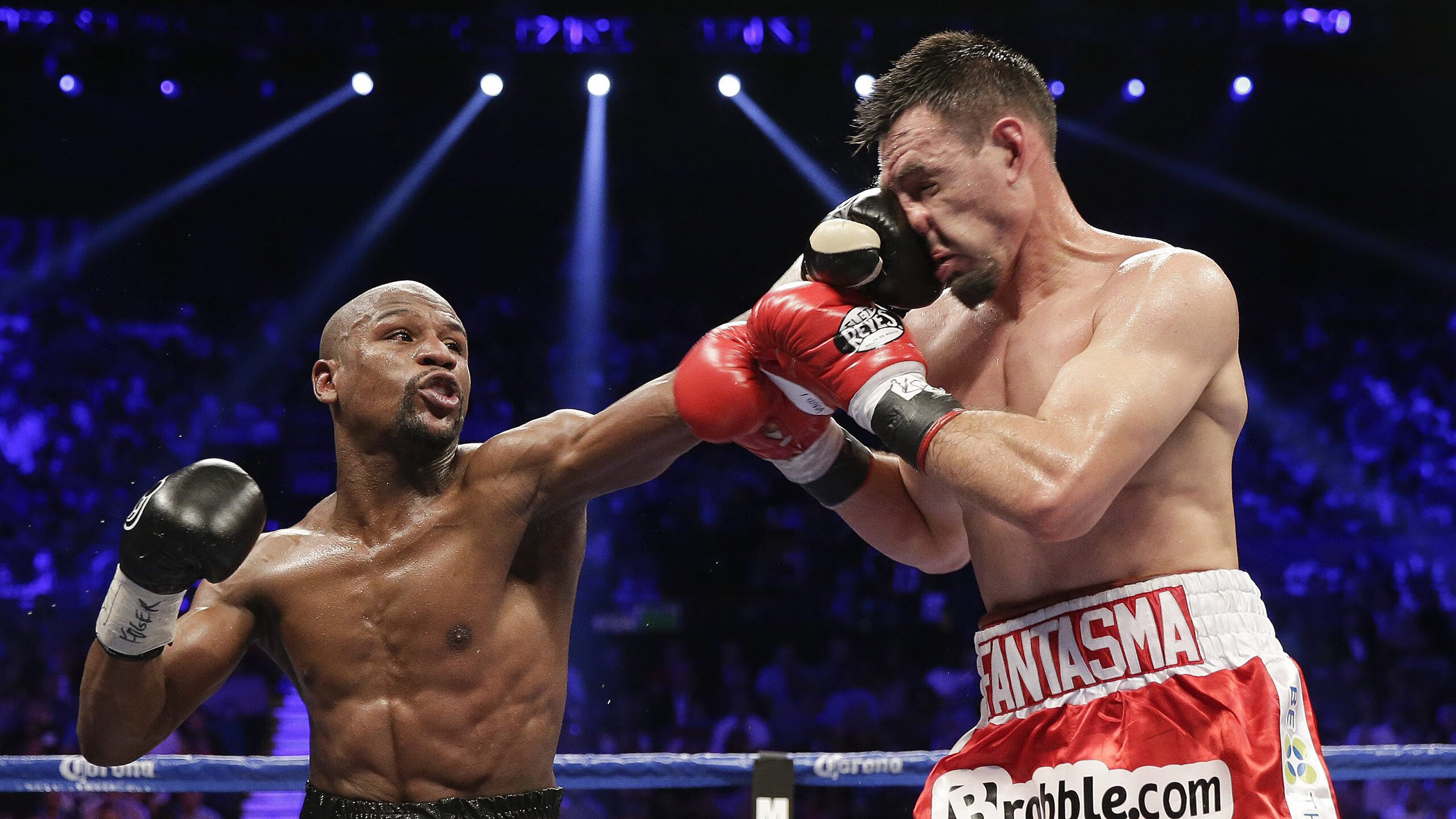 奥亚尔萨瓦尔爆发撕裂防线，贝蒂斯战术完胜诠释正面击溃